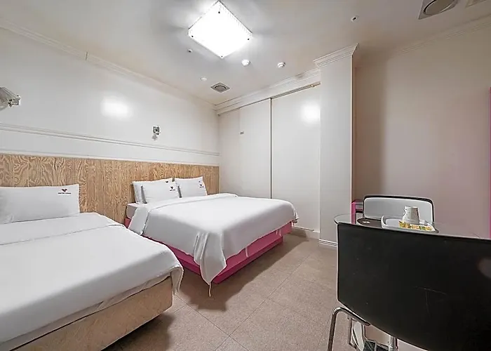 Seongnam Louis Hotel